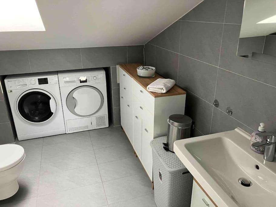 מורפלדן וולדורף Traumwohnung Mit Grosser Dachterasse מראה חיצוני תמונה