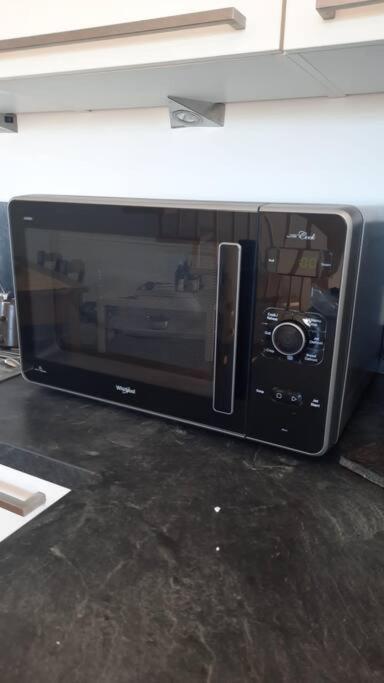 מורפלדן וולדורף Traumwohnung Mit Grosser Dachterasse מראה חיצוני תמונה