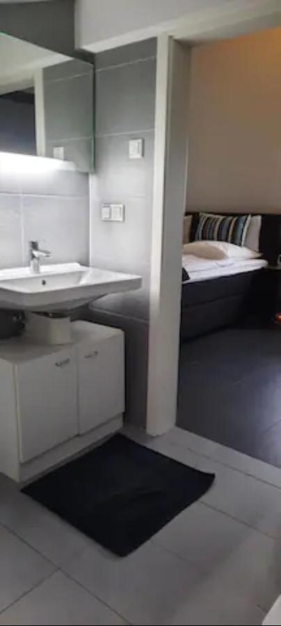מורפלדן וולדורף Traumwohnung Mit Grosser Dachterasse מראה חיצוני תמונה